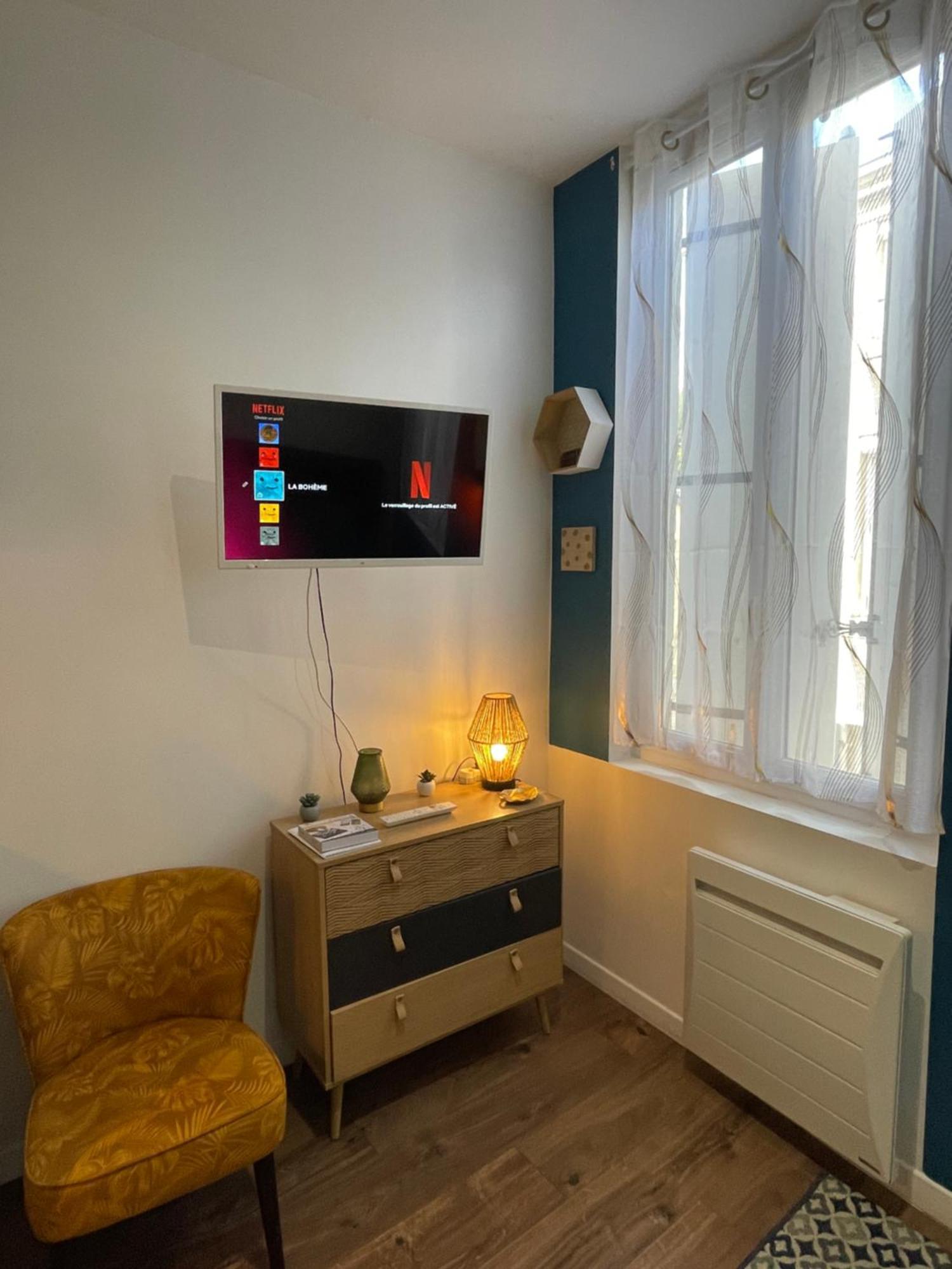 Appartement Chez Jean-Yves Et Zoe - La Boheme - Au Calme, Tres Propre, Proche Parkings à Niort Extérieur photo